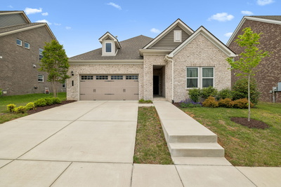 366 Triple Crown Cir