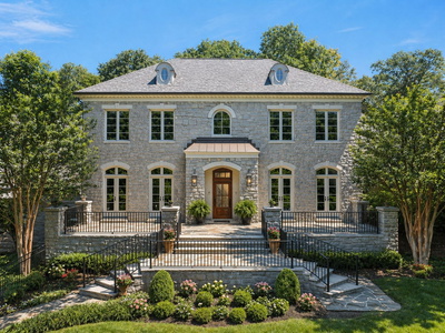 1810 Tyne Blvd