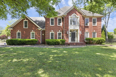 2929 Chaucer Dr
