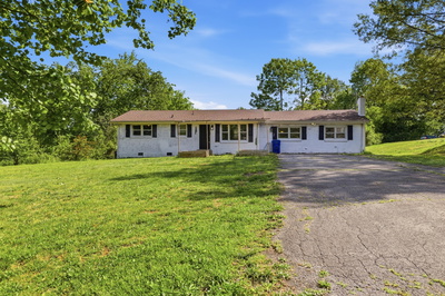 2082 Skyview Cir