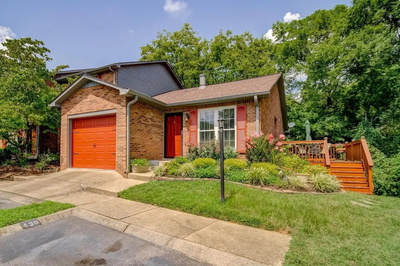 439 Hickory Glade Dr