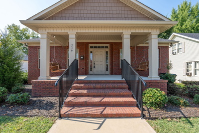 219 Waterloo St