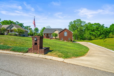 1021 Bending Chestnut Dr