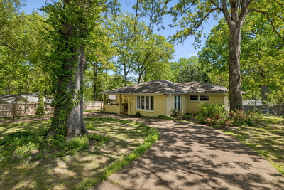101 W Hills Terrace