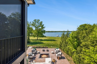 112 Sterling Rd