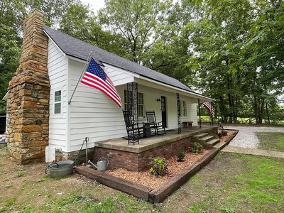 5454 Pinewood Rd