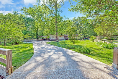 3711 Hilldale Dr