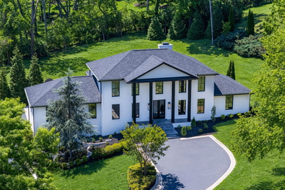1235 Carl Seyfert Memorial Dr