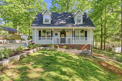 1015 Pin Oak Dr