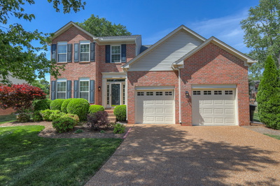 325 Devonshire Dr