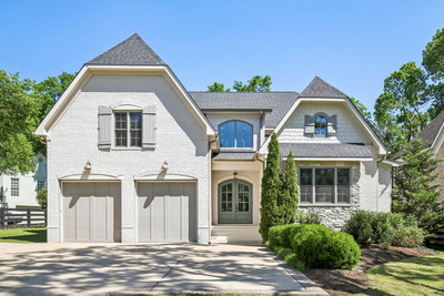 1126 Battery Ln