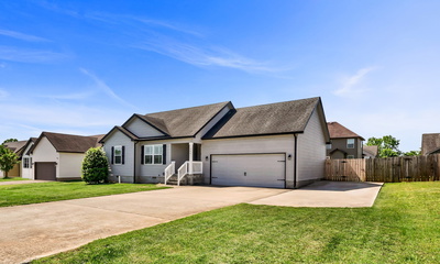 584 Tracy Ln
