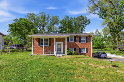 124 Luna Dr