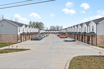 1625 Golf Club Ln