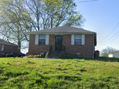 3402 W Hamilton Ave