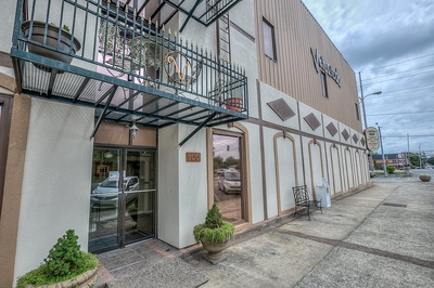 100 W Lincoln St