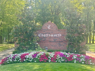 1365 Chattsworth Blvd