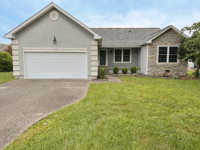 124 Summerlin Dr