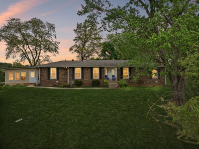 7102 Hartsville Pike