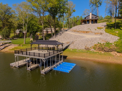 139 River Oaks Dr