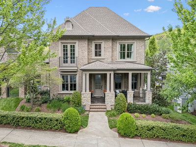 1040 Falling Leaf Cir