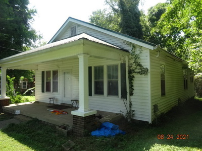 89 Lyle Ln