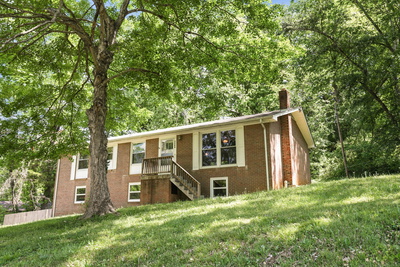 1709 W Elmwood Rd