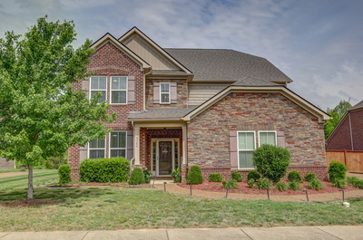 9786 Glenmore Ln
