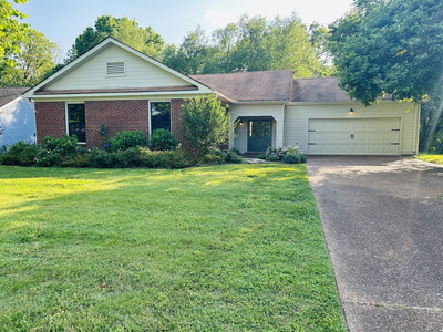 1009 Boxwood Dr