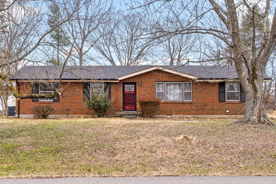 144 W Park Dr