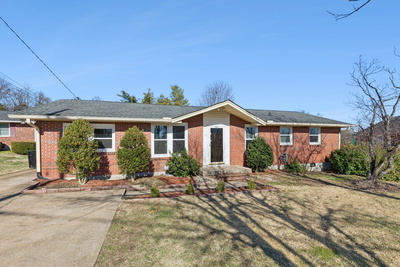 303 Janette Ave