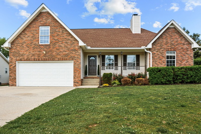 Exterior view of 7668 S Swift Rd in Goodlettsville, TN