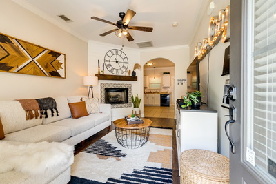 1122 Woodbury Falls Ct