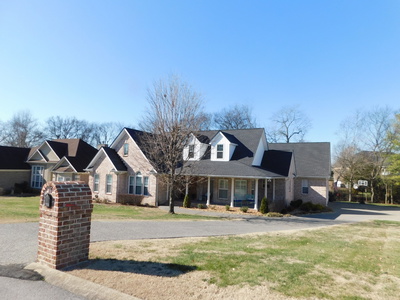 117 Collinwood Dr