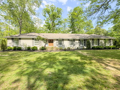 1506 Hillwood Cir