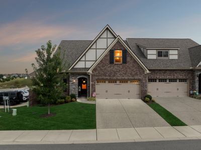 3204 Chaucer Ln