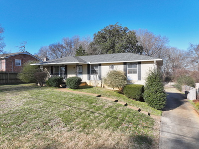 140 Roberta Dr