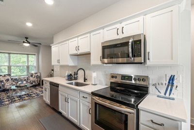 450 Glastonbury Rd