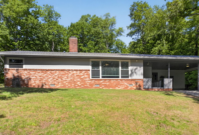 2045 Ridgeview Drive, NW