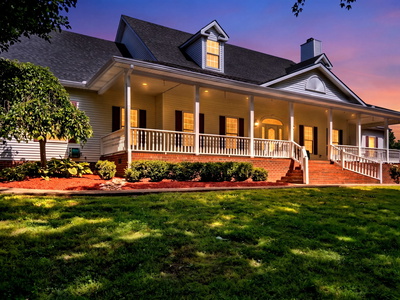 904 Weeping Willow Rd