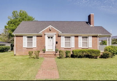 208 W Blackwell St