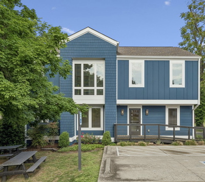 2831 Azalea Pl