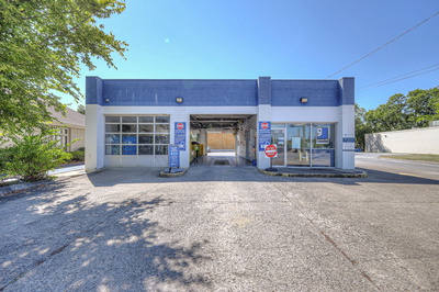 327 W Main St