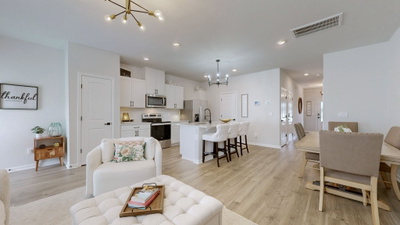 464 Augustine Dr