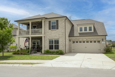 806 Chalkstone Ln
