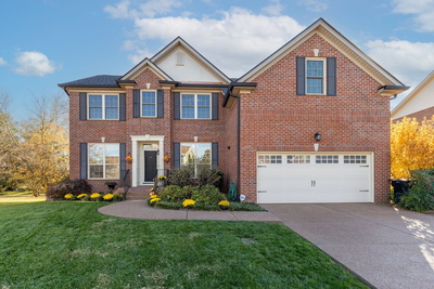 290 Wisteria Dr