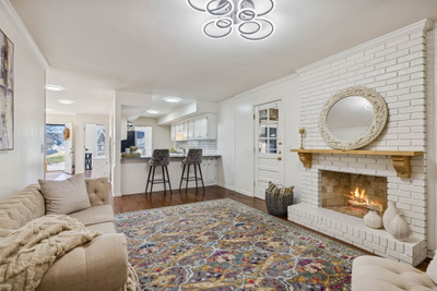 1614 Rosewood Dr