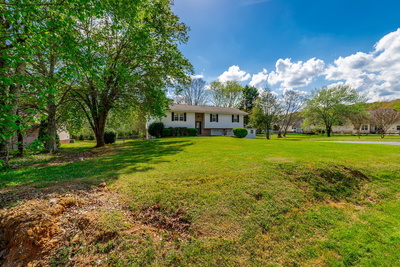 Exterior view of 7563 Gann Road in Hixson, TN