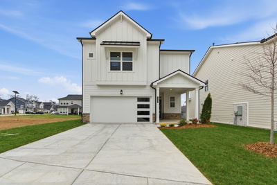 2155 Mackinac Bend