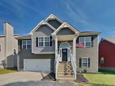 685 Ellie Nat Dr